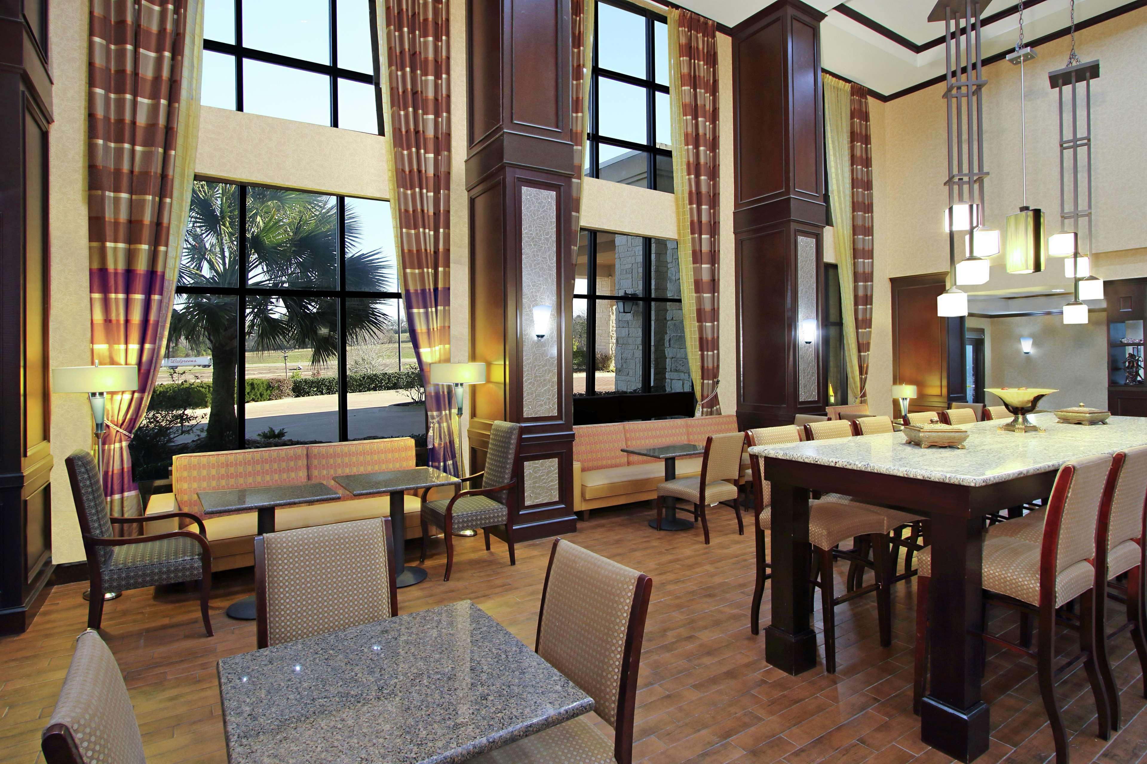 Hampton Inn & Suites Buffalo Zewnętrze zdjęcie