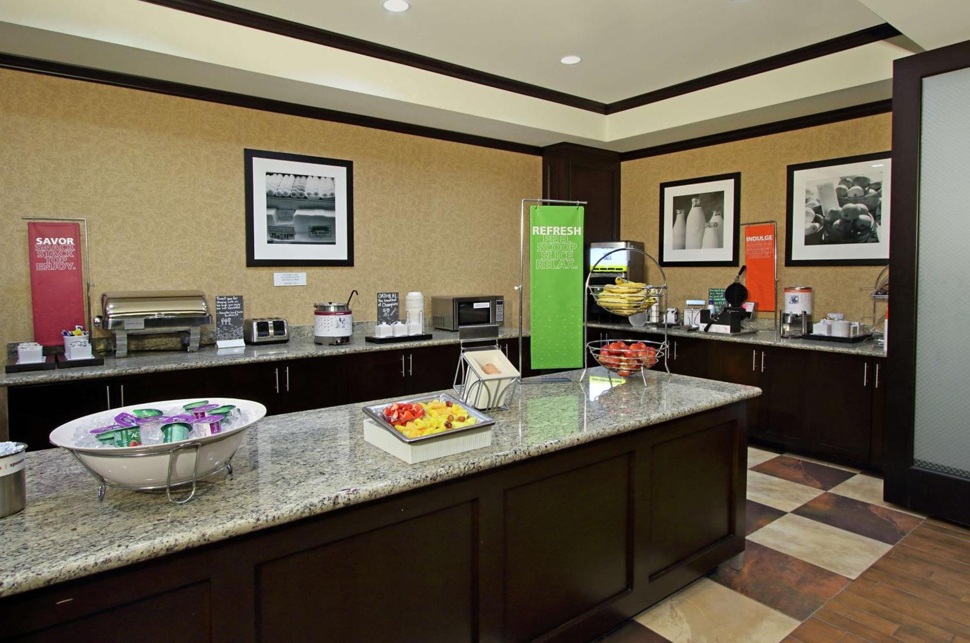 Hampton Inn & Suites Buffalo Zewnętrze zdjęcie